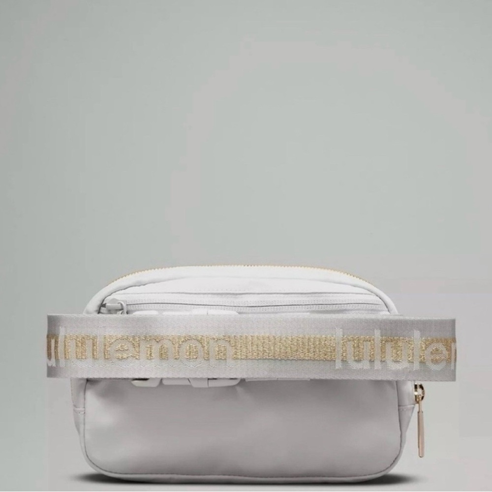 Lululemon Vapor/White/Gold Crossbody Bag LIMITED ADDITION - Picture 3 of 7